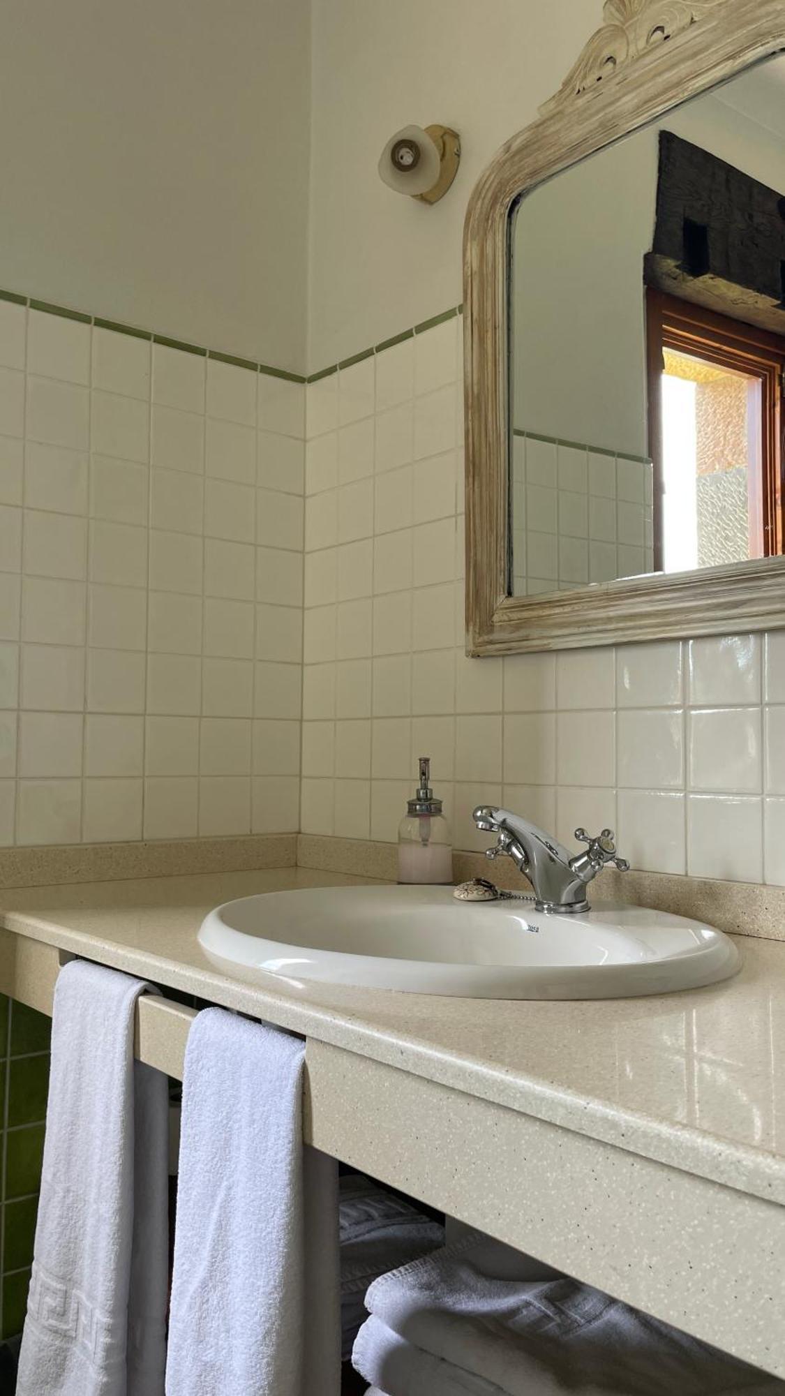 Apartamentos El Picoretu 메스타스 데 콘 외부 사진